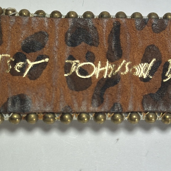 Betsy Johnson Leather Bracelet - Picture 9 of 9